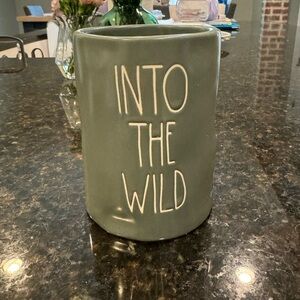 Green 'Into The Wild' Ceramic candle Rae Dunn